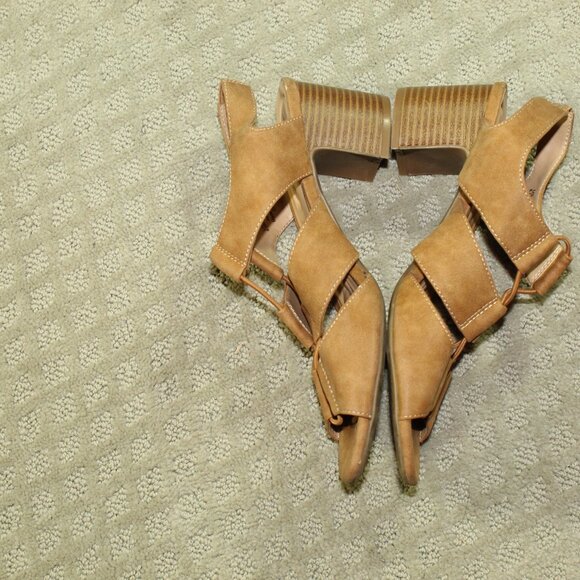 Abella True Comfort Carly Wm 8.5M Tan Strappy w Elastic Laces 2.5" Block Heels - Picture 3 of 6